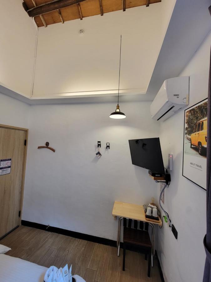 Old Wow老屋瓦共享民宿hostel 桃園市民宿074號 Longtan Exterior foto